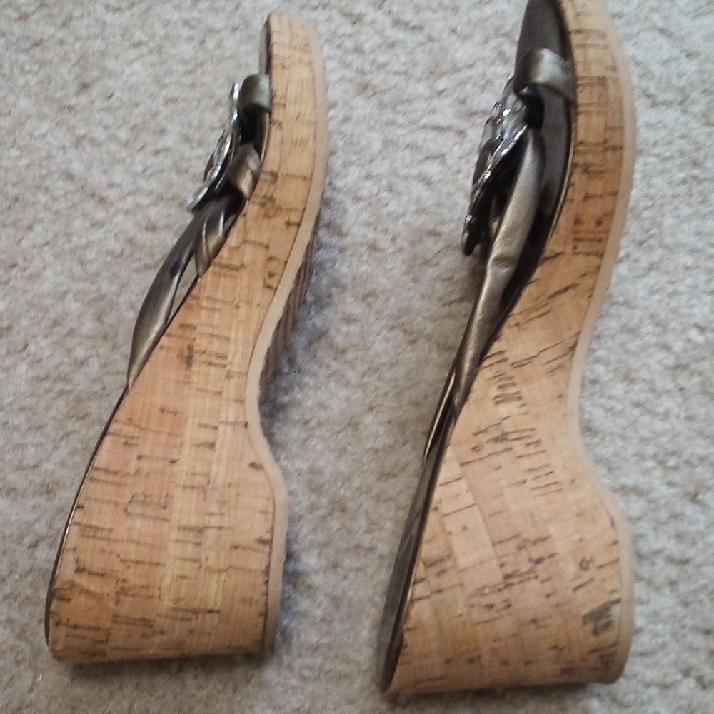 Sandals - Picture 3 of 4